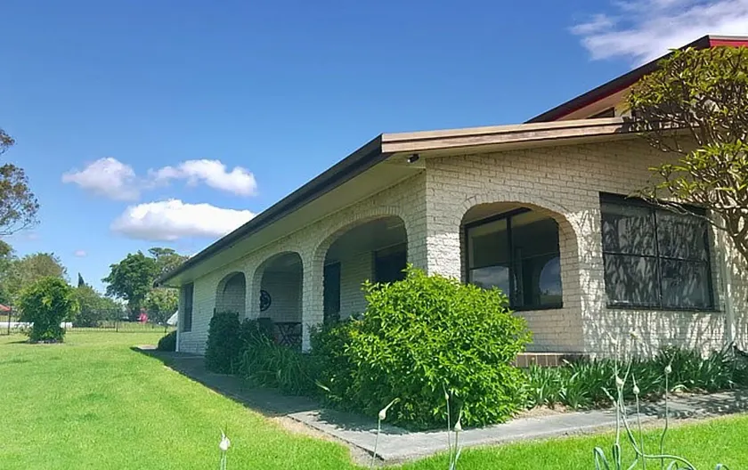 Dam Getaway Homestead - Image 1