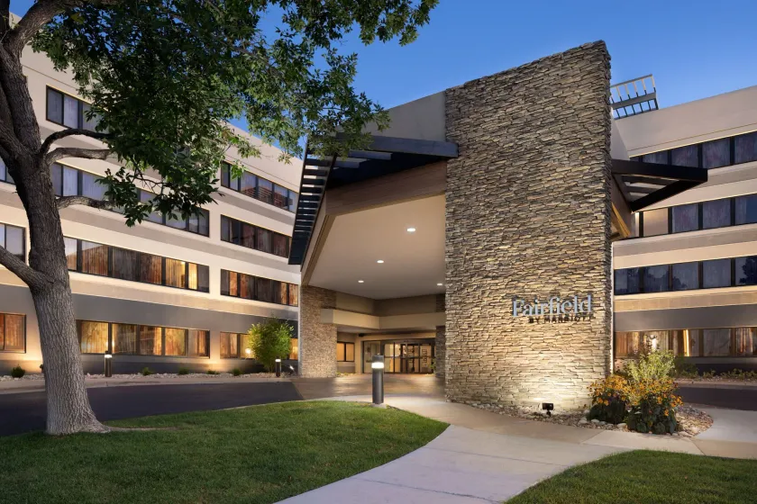 Fairfield Inn & Suites by Marriott Denver Southwest/Lakewood - Image 1