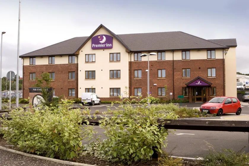 Premier Inn Glasgow East Kilbride Nerston - Image 1