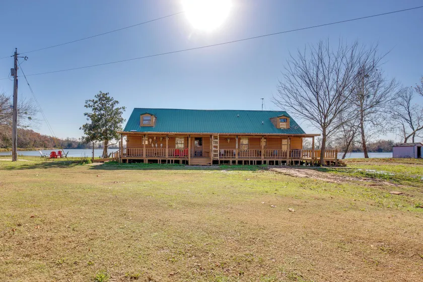 Private Lake On-site: Secluded Retreat in Grant! - Image 1
