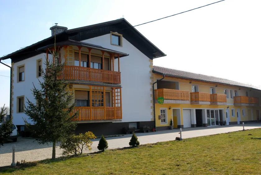 Tourist Farm Šalamun - Image 1
