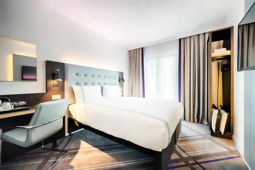 Premier Inn Wiesbaden City Centre - Image 1