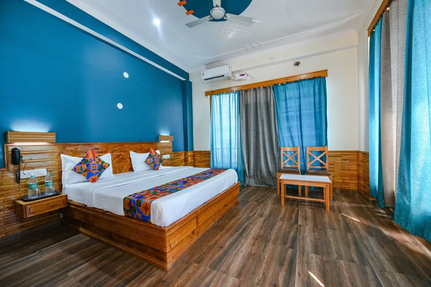 Fabhotel Snower - Image 1