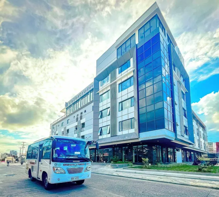 L' Asuncion Hotel - Image 1