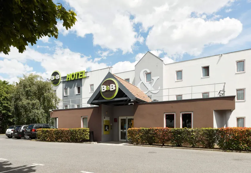 B&B HOTEL Noisy-le-Grand - Image 1