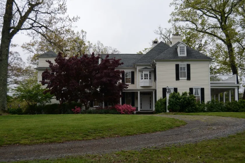Woodville Bed and Breakfast - Image 1