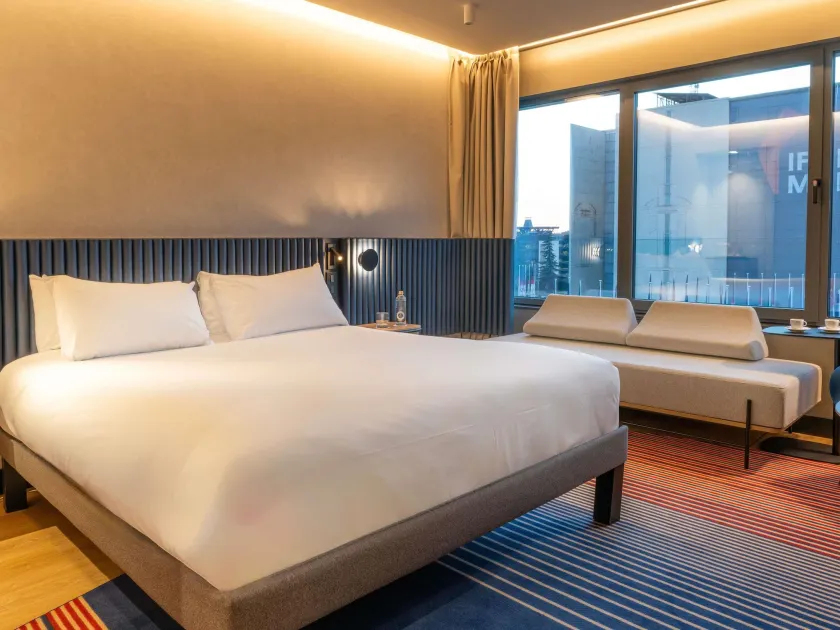Novotel Campo De Las Naciones - Image 1
