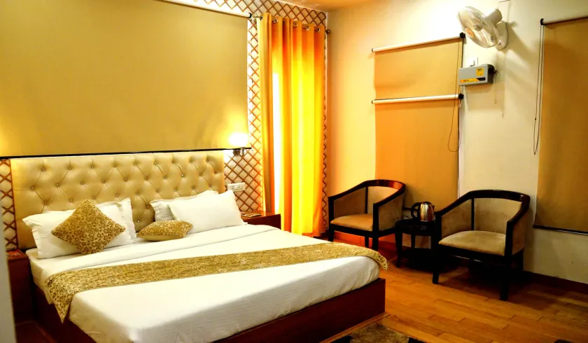 Hotel LAVENIR - Image 1