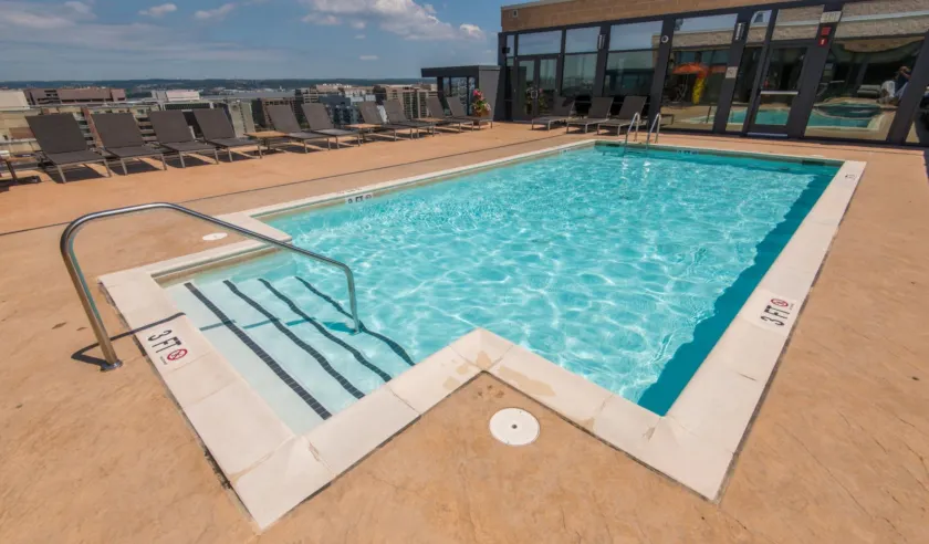 Pentagon Luxe Apartments Arlington - Near DC - Image 1