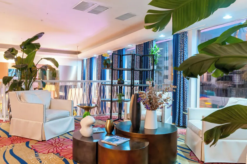 Catalina Hotel & Beach Club - Image 1