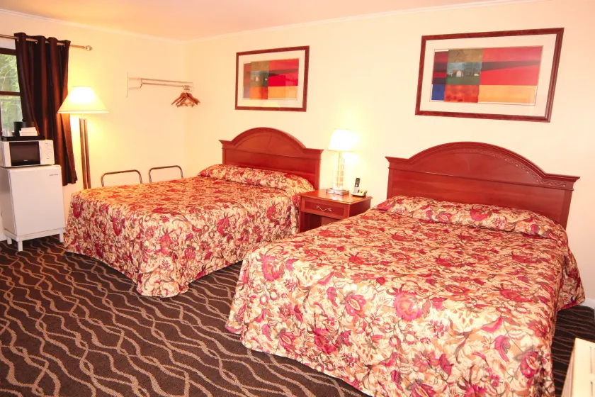 Willows Motel - Image 1
