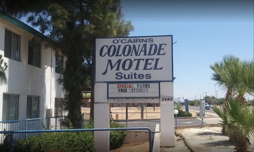 Colonade Motel Suites - Image 1