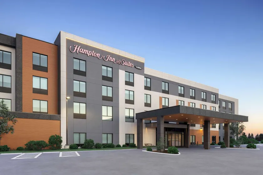 Hampton Inn & Suites Orangeville, On - Image 1