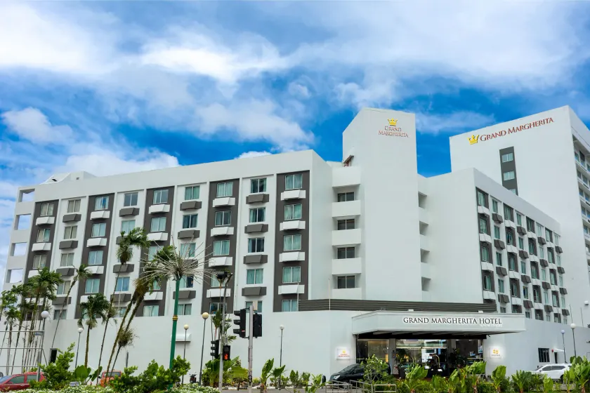 Grand Margherita Hotel - Image 1