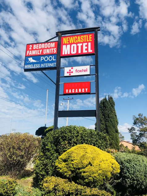Surf Beach Motel Newcastle - Image 1