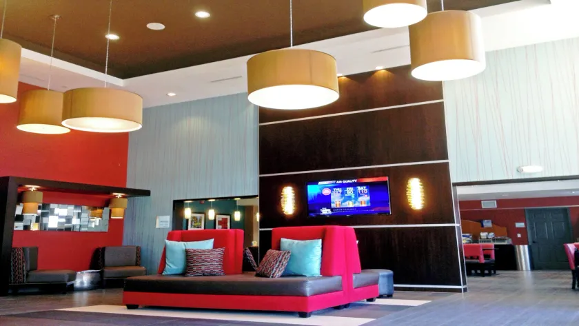 Holiday Inn Express Bakersfield by IHG - Image 1