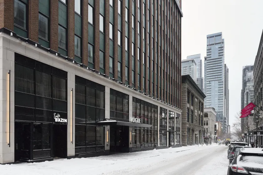 Vogue Hotel Montreal Downtown, Curio Collection by Hilton - Image 1