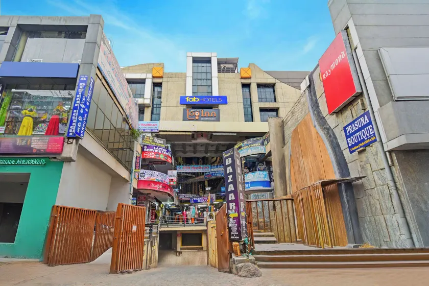 Via Log Inn - Ameerpet Metro Station, Ameerpet - Image 1