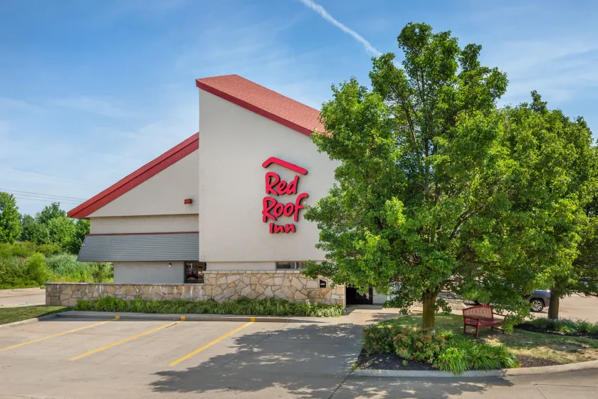 Red Roof Inn Erie – I-90 - Image 1