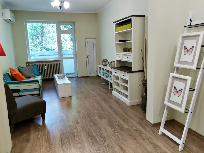 Baratero Red House Apartment - Image 1
