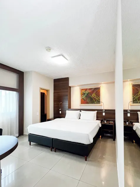 Royal Center Hotel Lourdes - Image 1