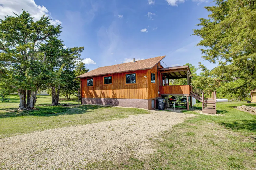 < 1 Mi to Tuttle Creek Lake: Cabin w/ Deck - Image 1