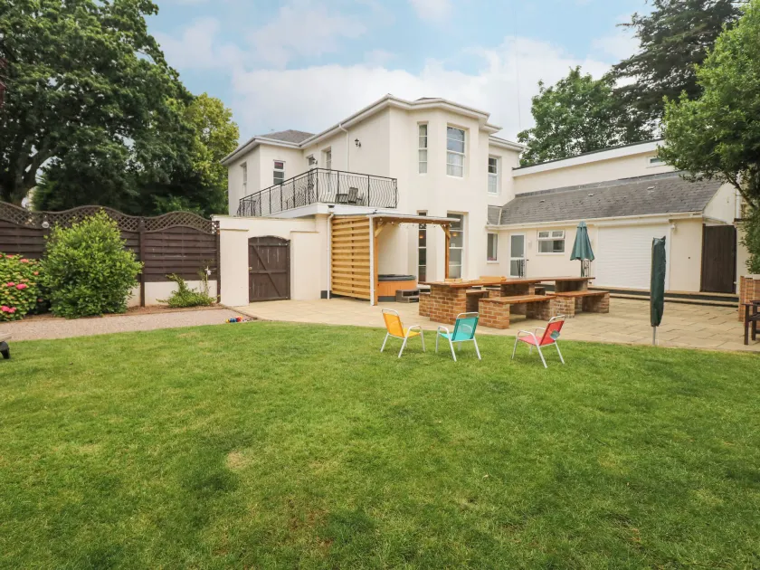 Babbacombe Hall - Image 1