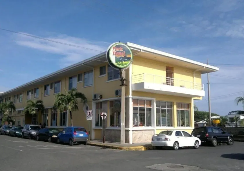 Park Hotel - Image 1