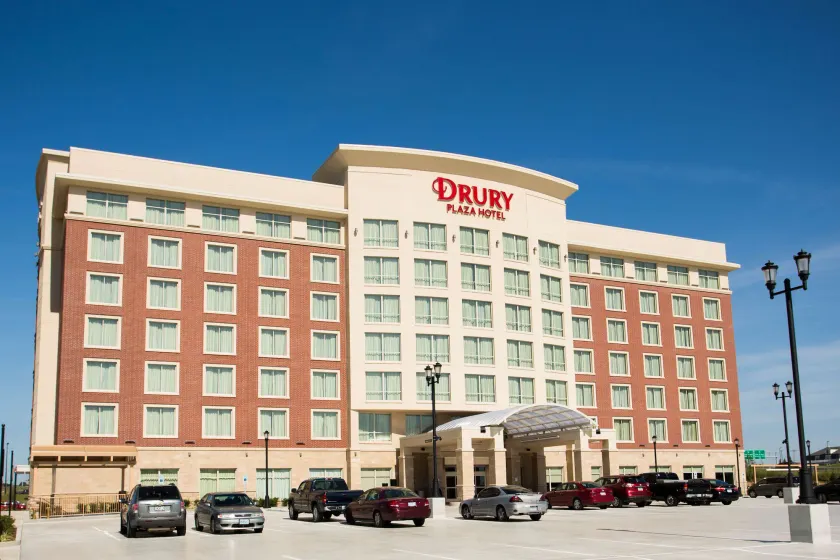 Drury Plaza Hotel St. Louis St. Charles - Image 1