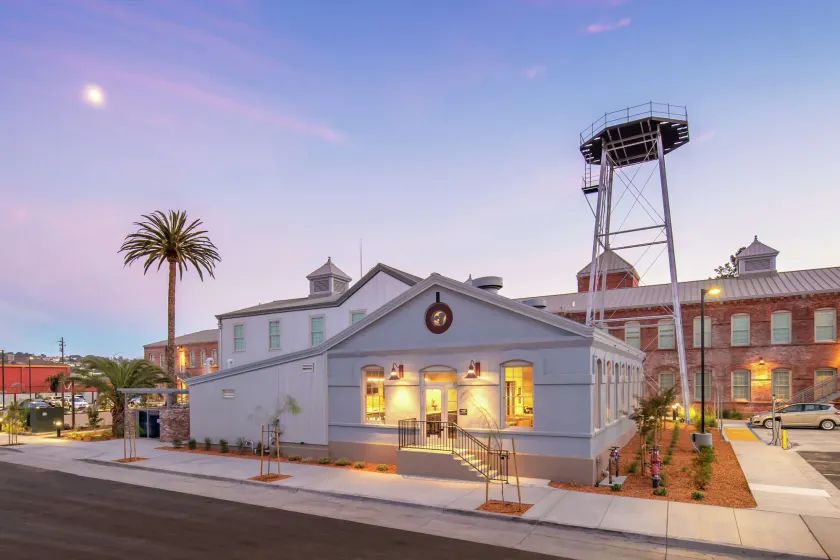 Hampton Inn Petaluma, CA - Image 1