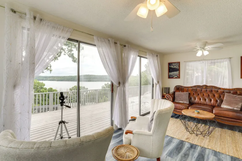 Norfork Lake Views: Home w/ Deck in Henderson - Image 1