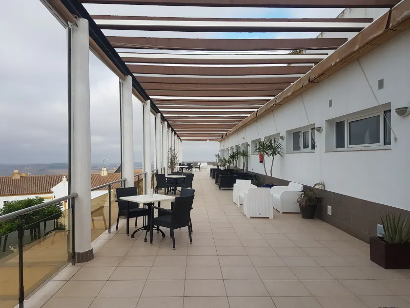 Hotel Almedina Spa - Image 1