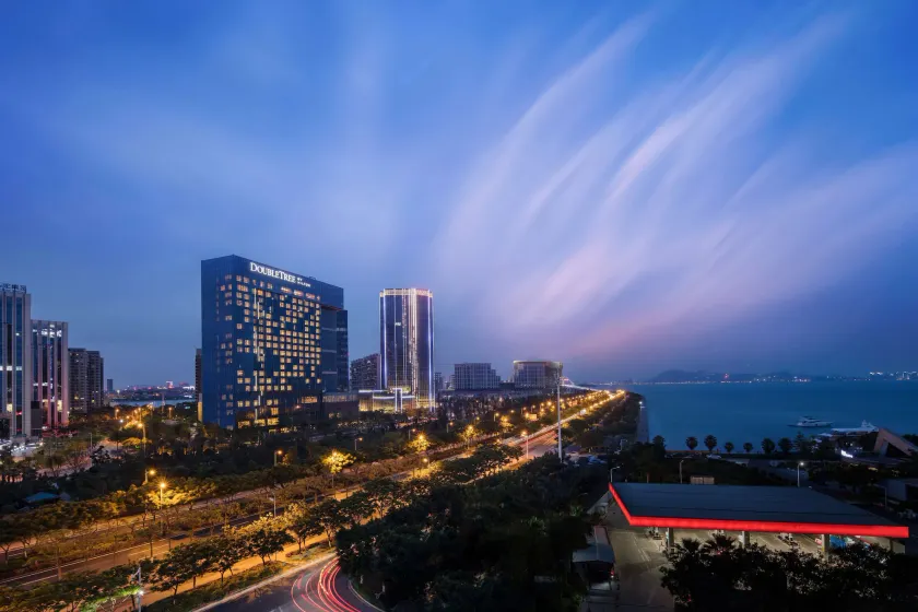 DoubleTree by Hilton Hotel Xiamen - Wuyuan Bay - Image 1