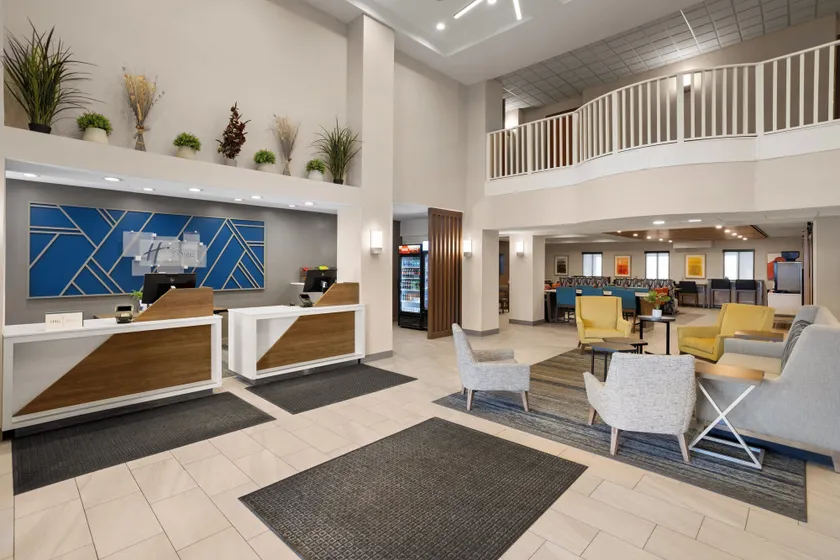 Holiday Inn Express Syracuse-Fairgrounds by IHG - Hall