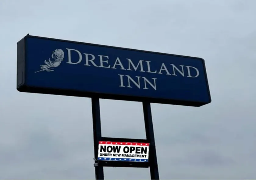 Dreamland Inn - Image 1
