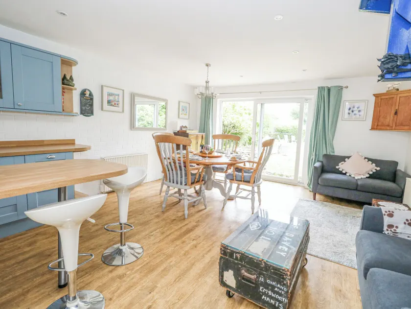 Mermaid Cottage - Image 1