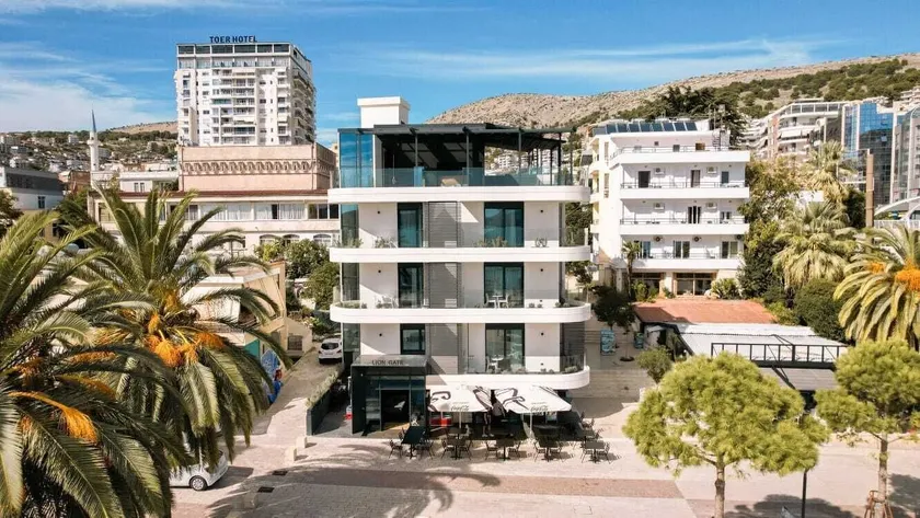 Lion Gate Hotel - Image 1