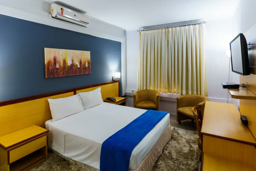 Hotel Augusta Boulevard - Image 1