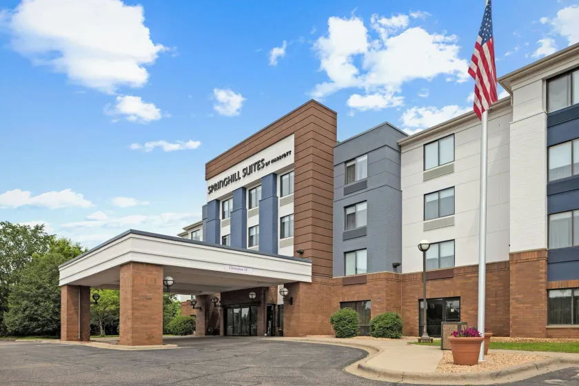 SpringHill Suites Minneapolis West St. Louis Park - Image 1