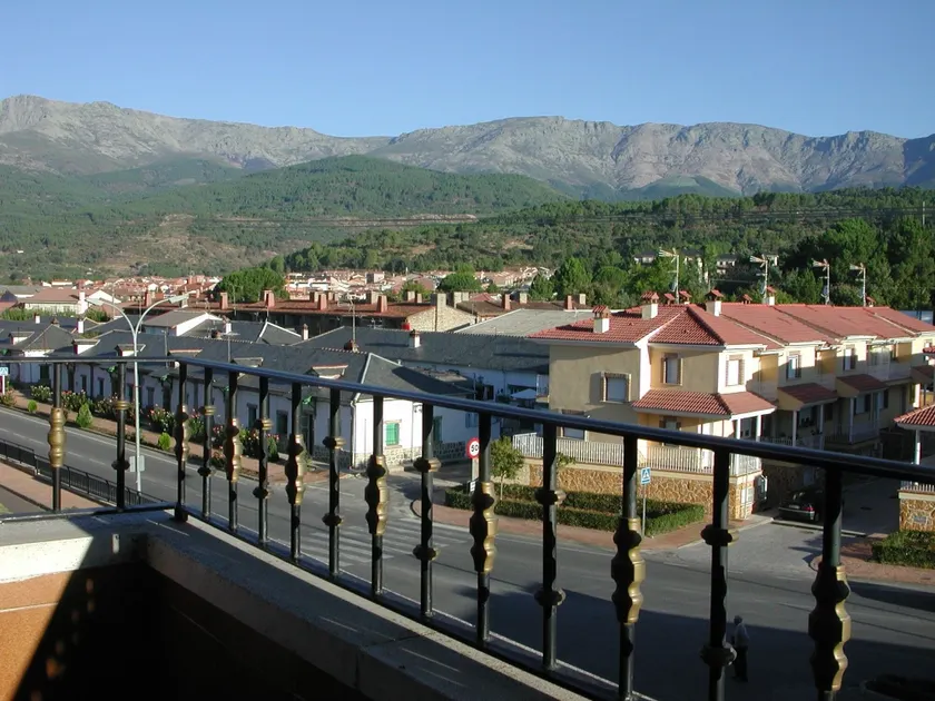 Hostal Avenida - Image 1