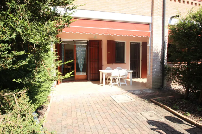 Begonia Villas - Image 1