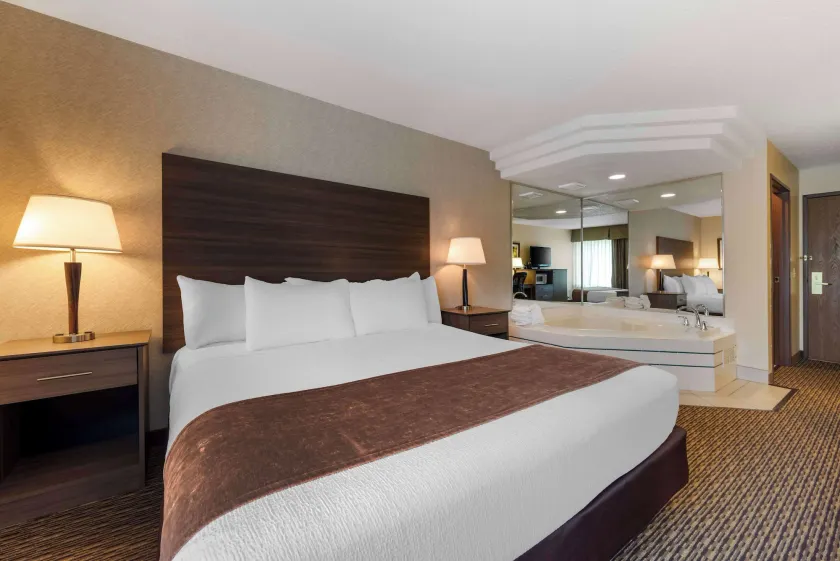 Best Western Spooner Riverplace - Image 1