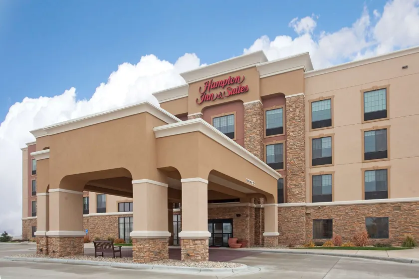 Hampton Inn & Suites Watertown - Image 1