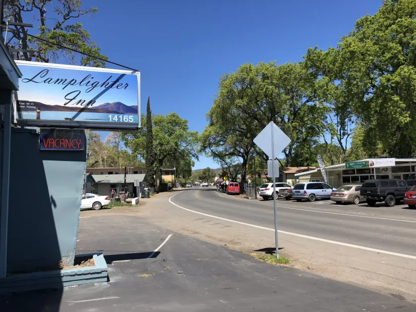 Lamplighter Motel Clearlake - Image 1
