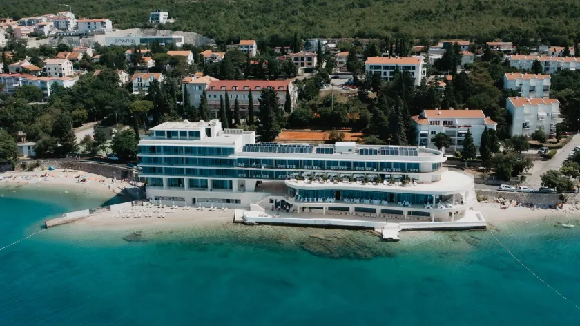 Luxury Hotel Amabilis - Image 1