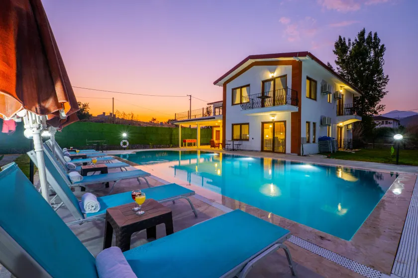 Ada Villa - Image 1