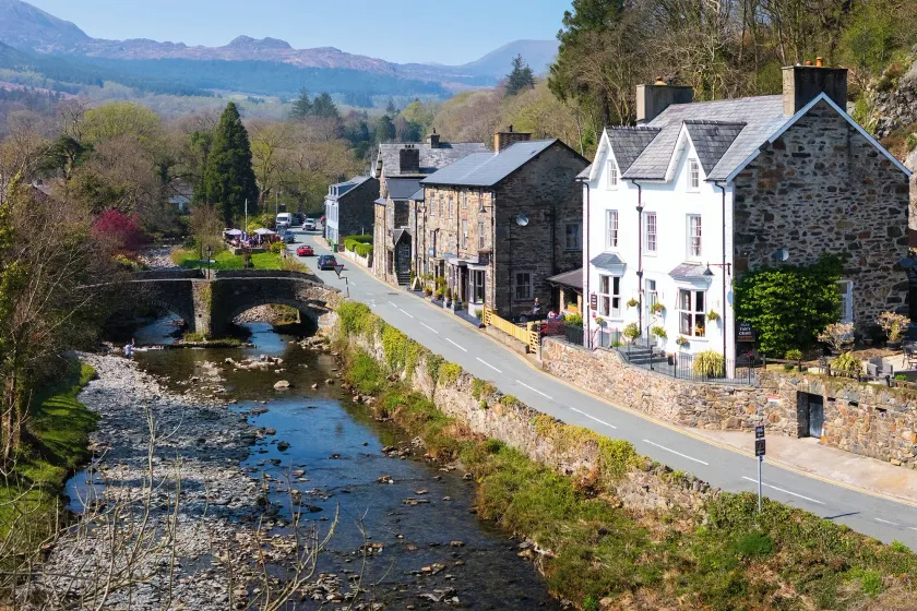 Plas Tan y Graig B&B Guest House Beddgelert - Image 1