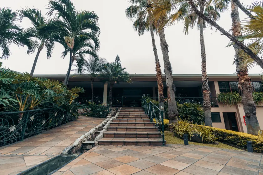 Luxva Hotel Boutique - Image 1