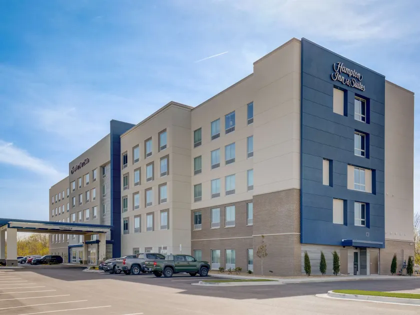 Hampton Inn & Suites Williamstown Ark Encounter - Image 1