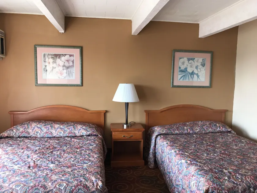 La Fontana Motel - Image 1